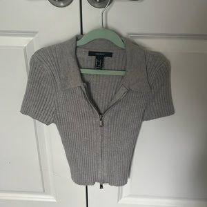 soft knitted shirt with zipper.